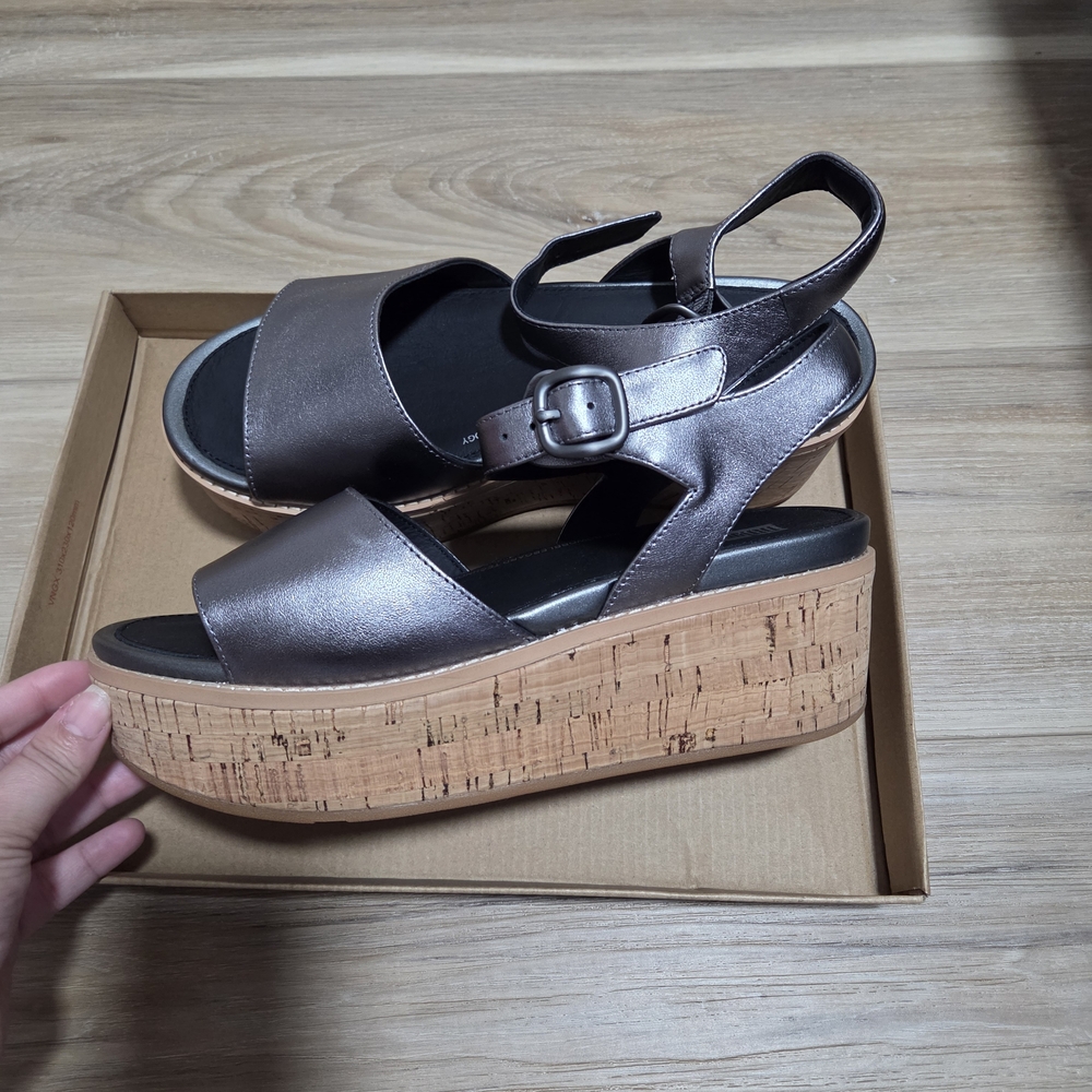 Fitflop Metallic Bronze Platform Sandals